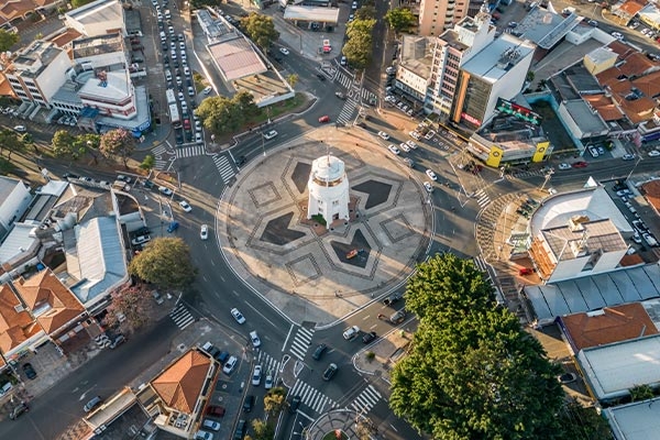Vista aérea da região central de Campinas, cidade onde a Q.Obra entregou clínica médica
